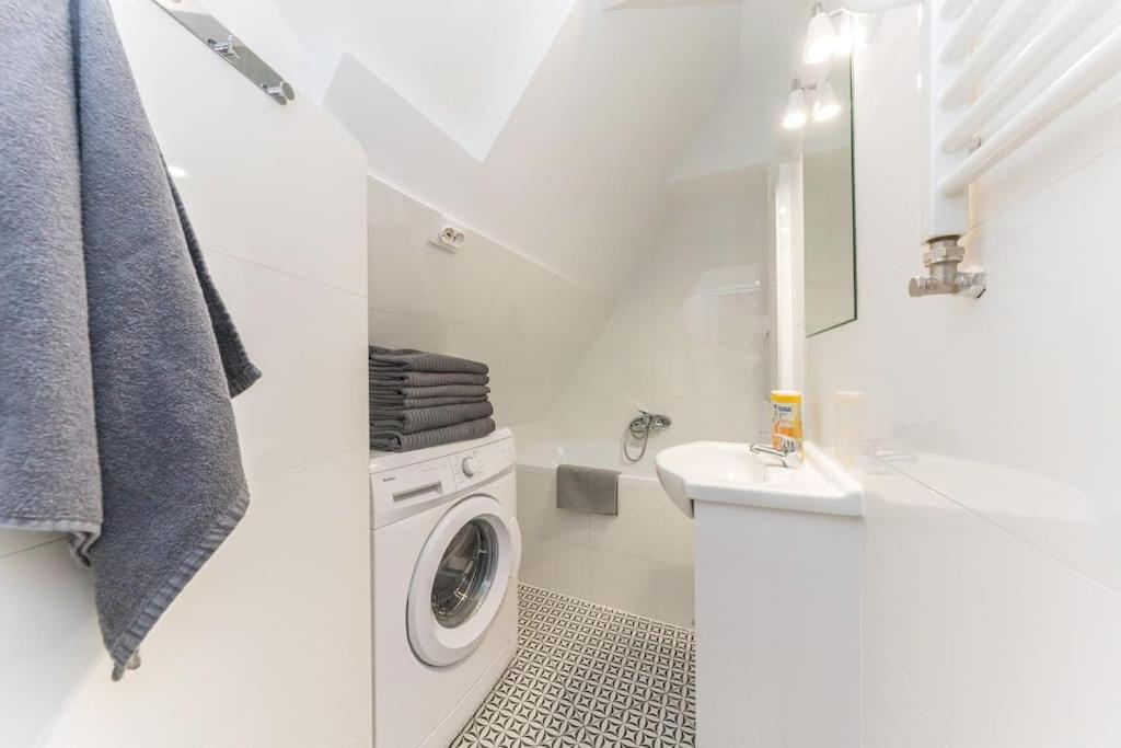 Hello Sw Ducha Loft For 6 Guests Huoneisto